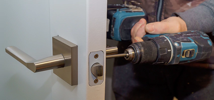 Broken Door Handle Lock Repair in Wildomar, California